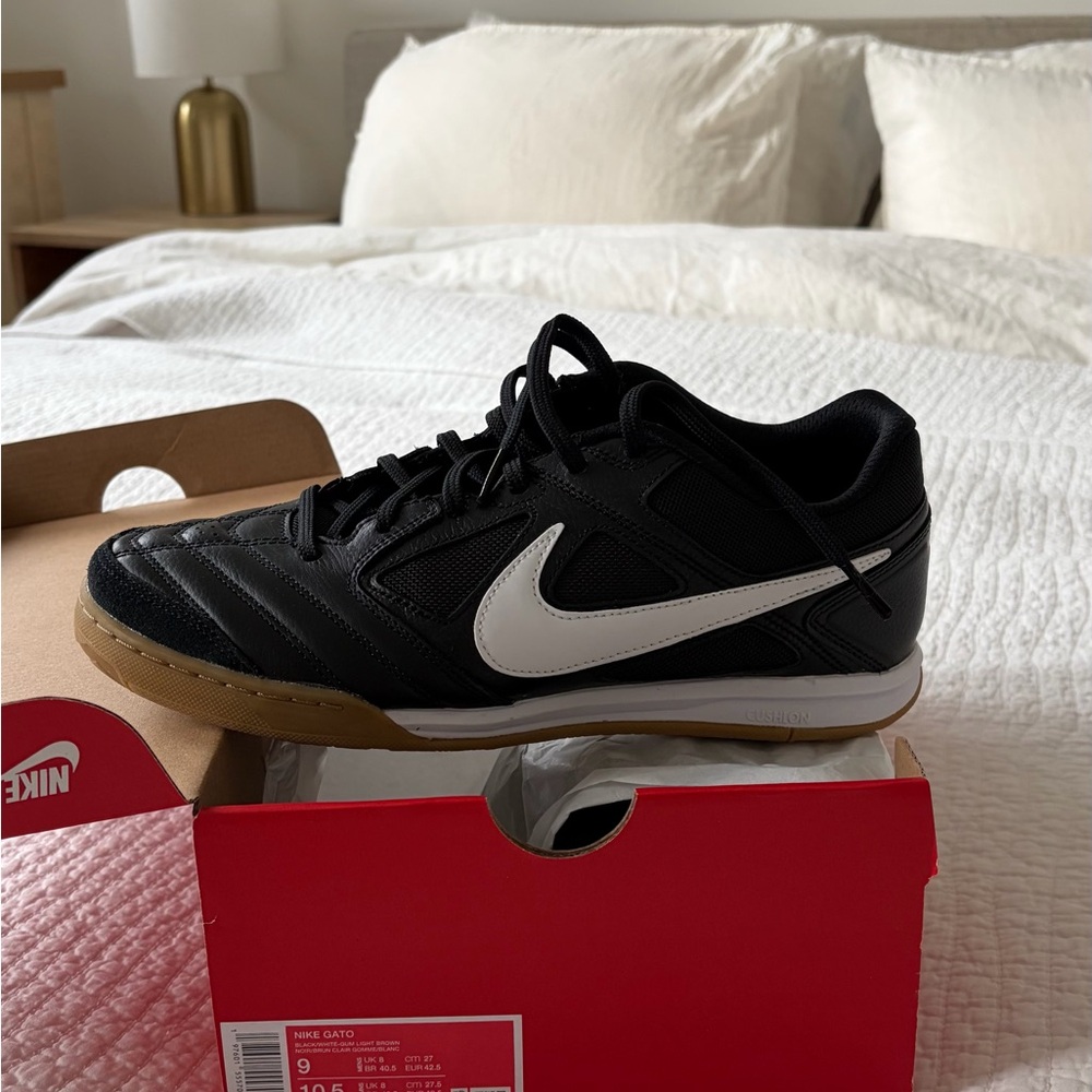 Nike Gato Black - Men's Size 9 - BRAND NEW
